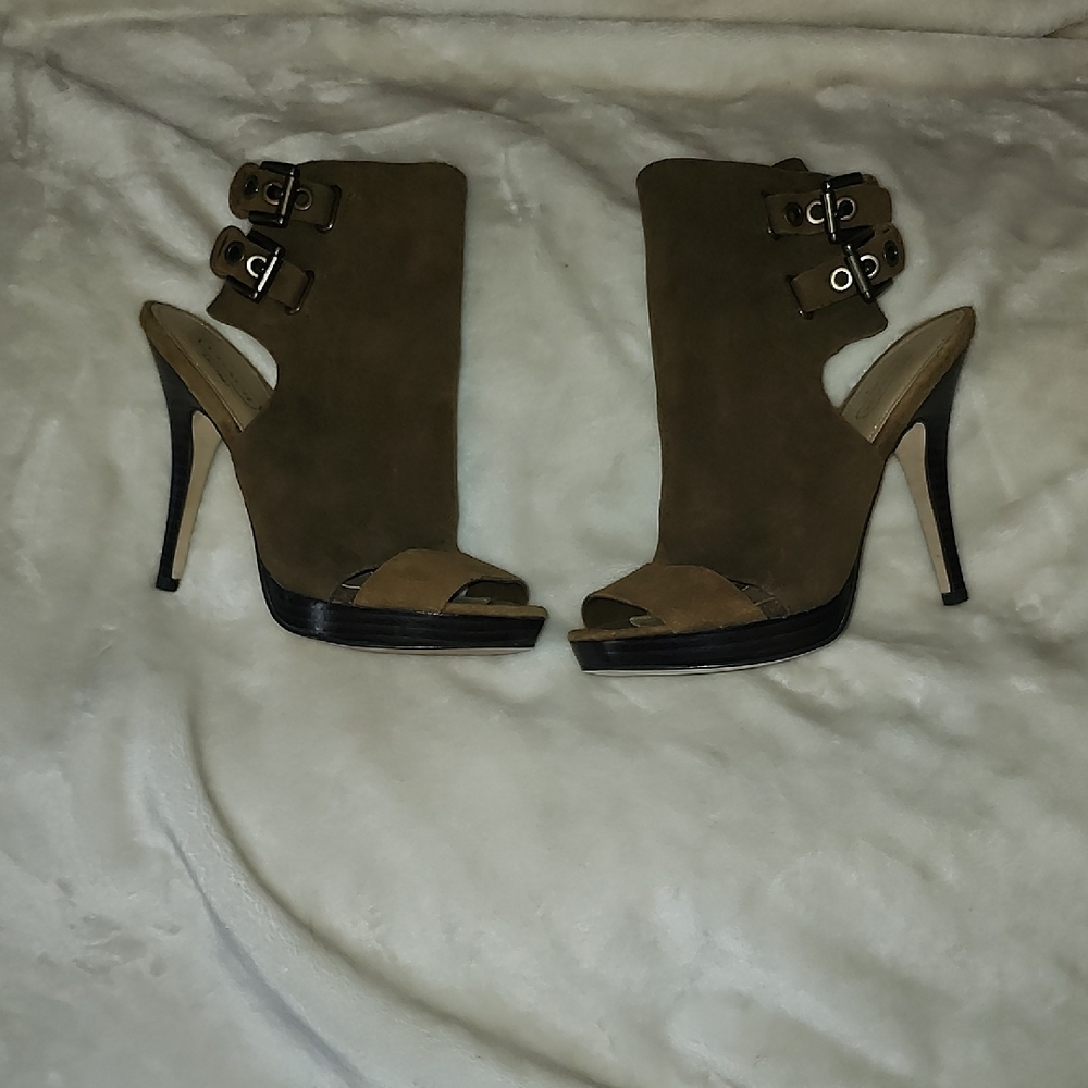 Coach Brown High Heel Heels with Sleek Silhouette - Picture 2 of 5
